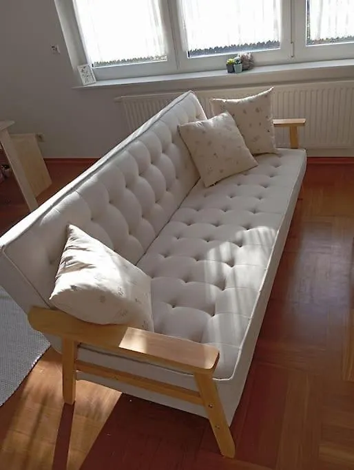 Apartment Wohnung Im Gruenen In Messenaehe Meerbusch