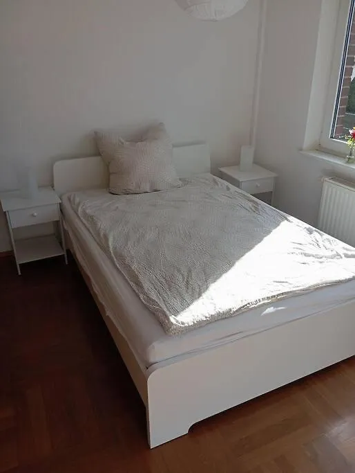 Wohnung Im Gruenen In Messenaehe Meerbusch 0*,  Germany
